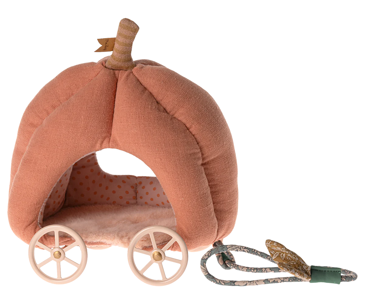 Pumpkin Carriage, Mouse