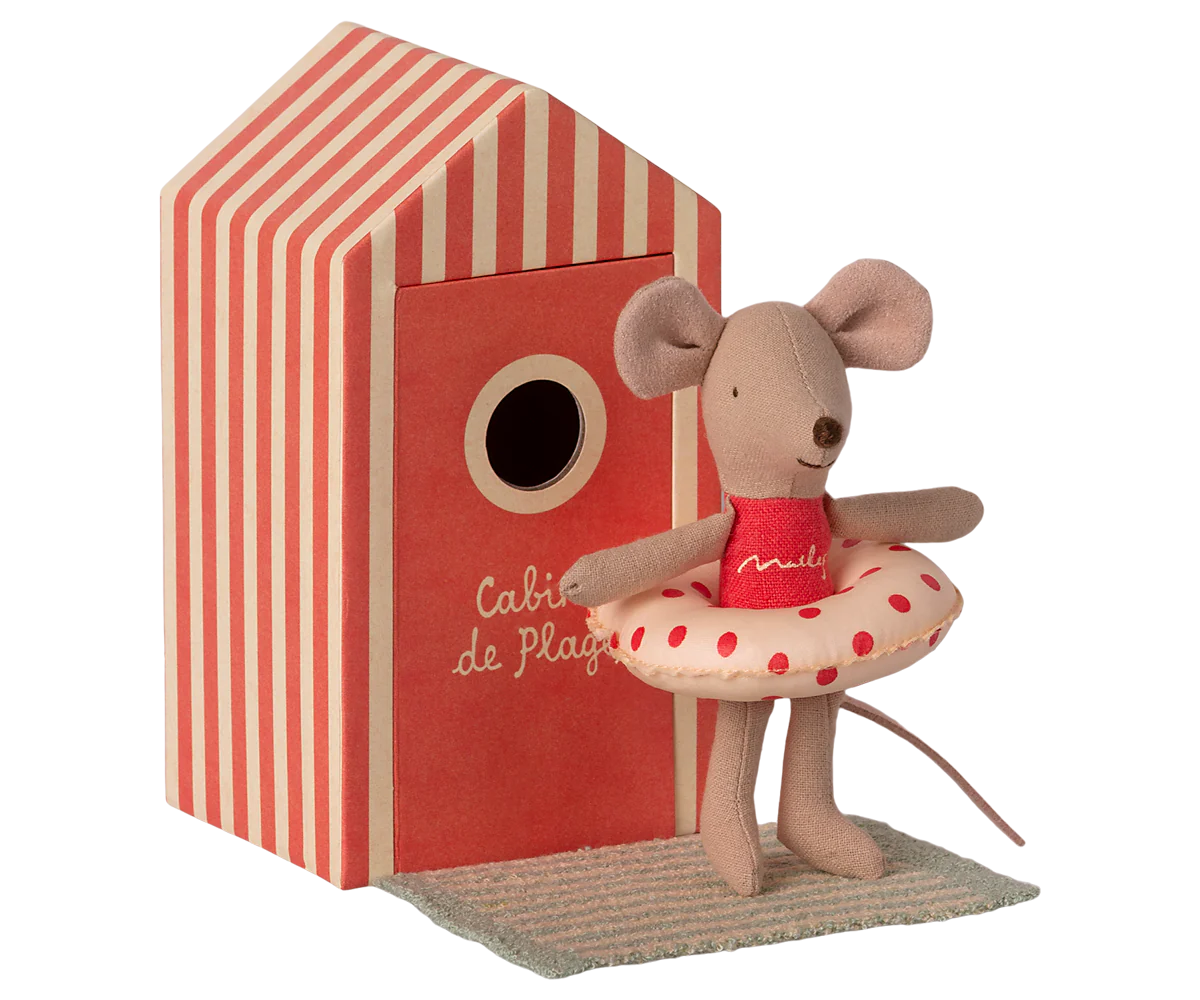 Beach mice, Little sister in Cabin de Plage