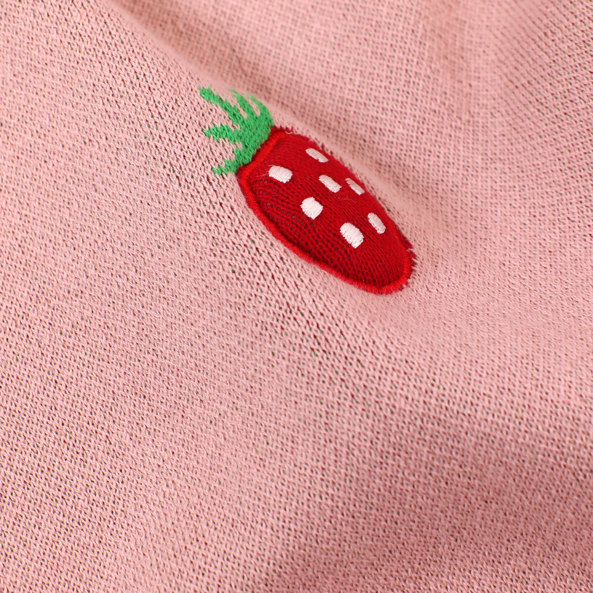 Organic Cotton 3D Strawberry Jacquard Baby Blanket